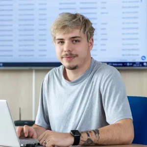 Méreg Máté – Bekomold